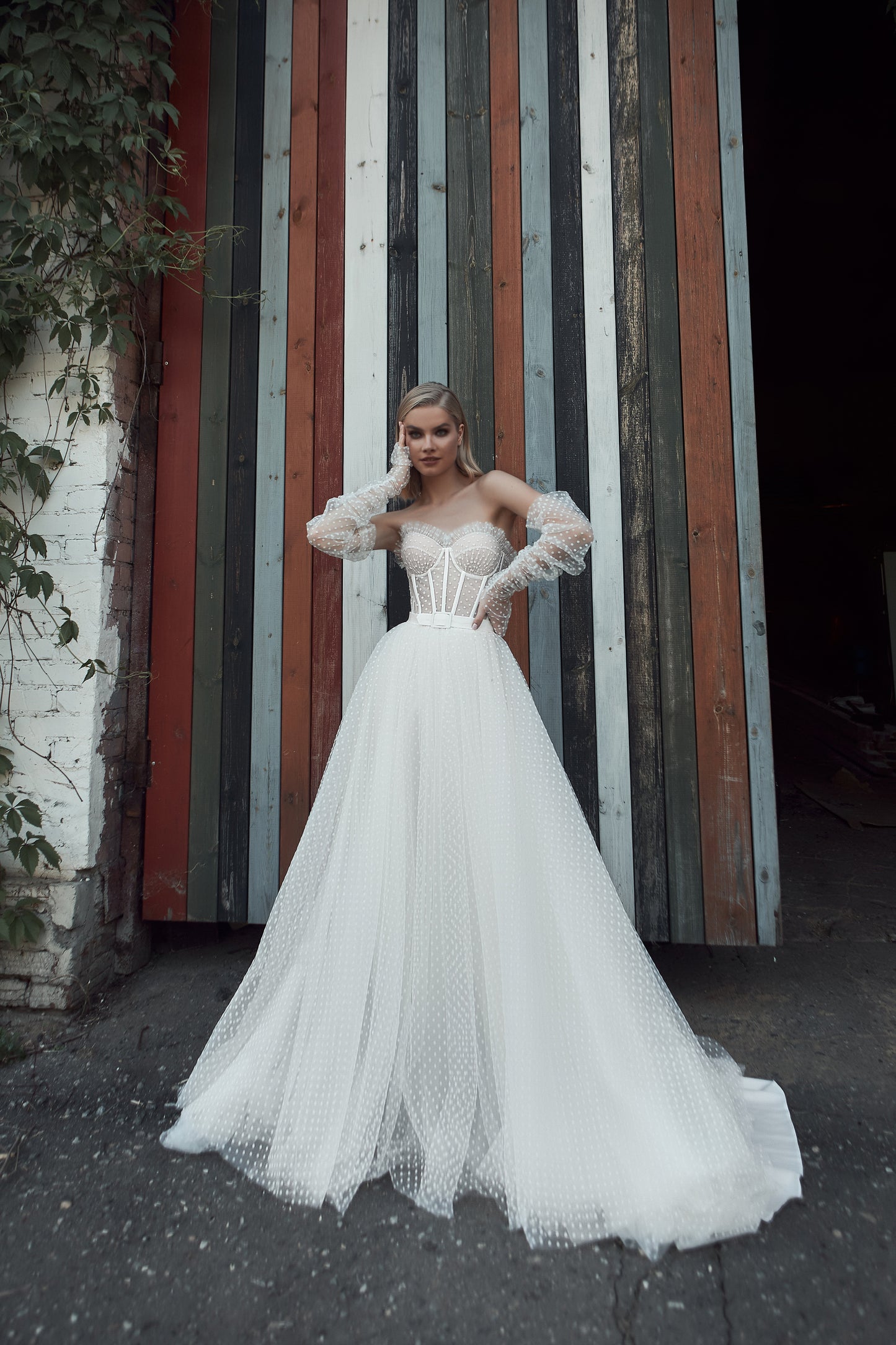 AMELIE- Princess Fairy 3D ziedu kāzu kleita