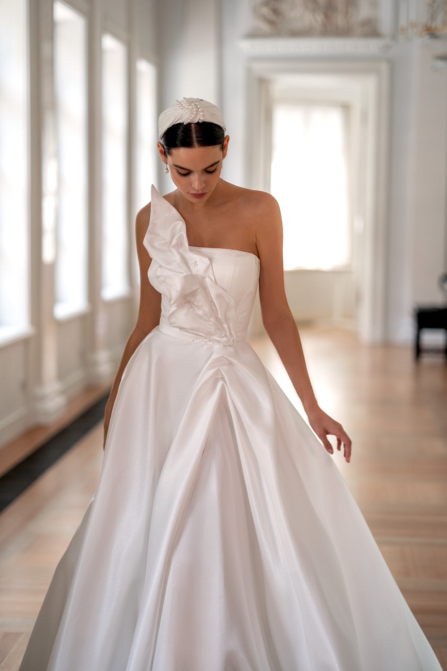 BIRSEN Elegant satin wedding dress