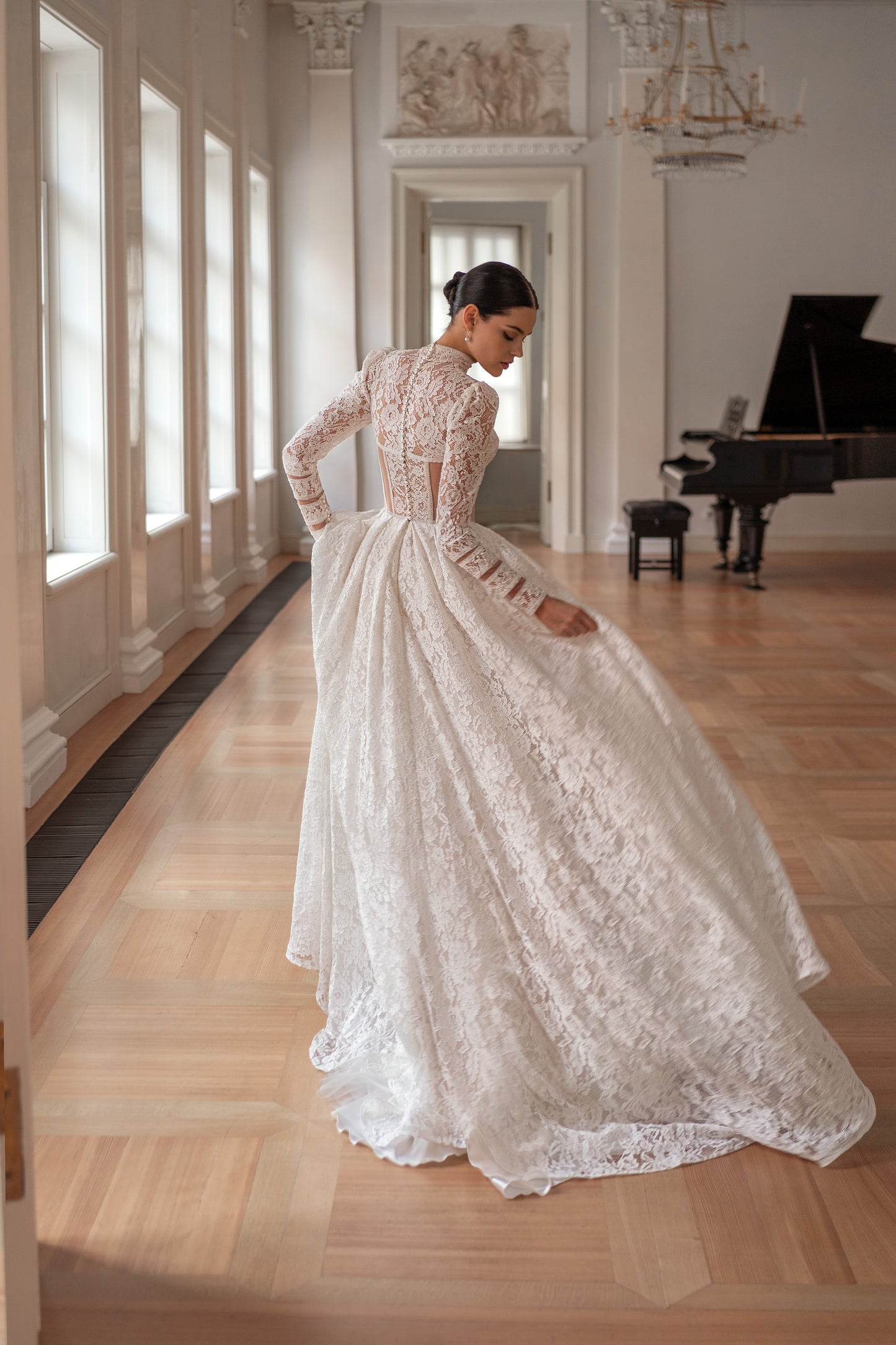 DIAMA Royal Highneck Floral Lace Wedding Dress