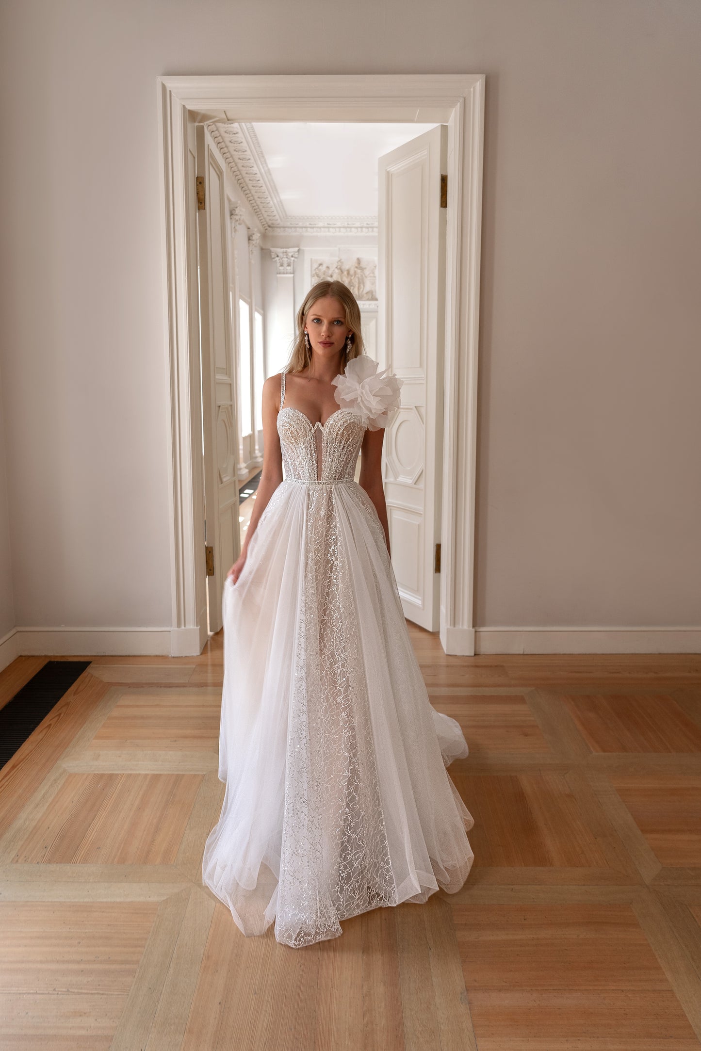 INEIZHA Beaded wedding dress