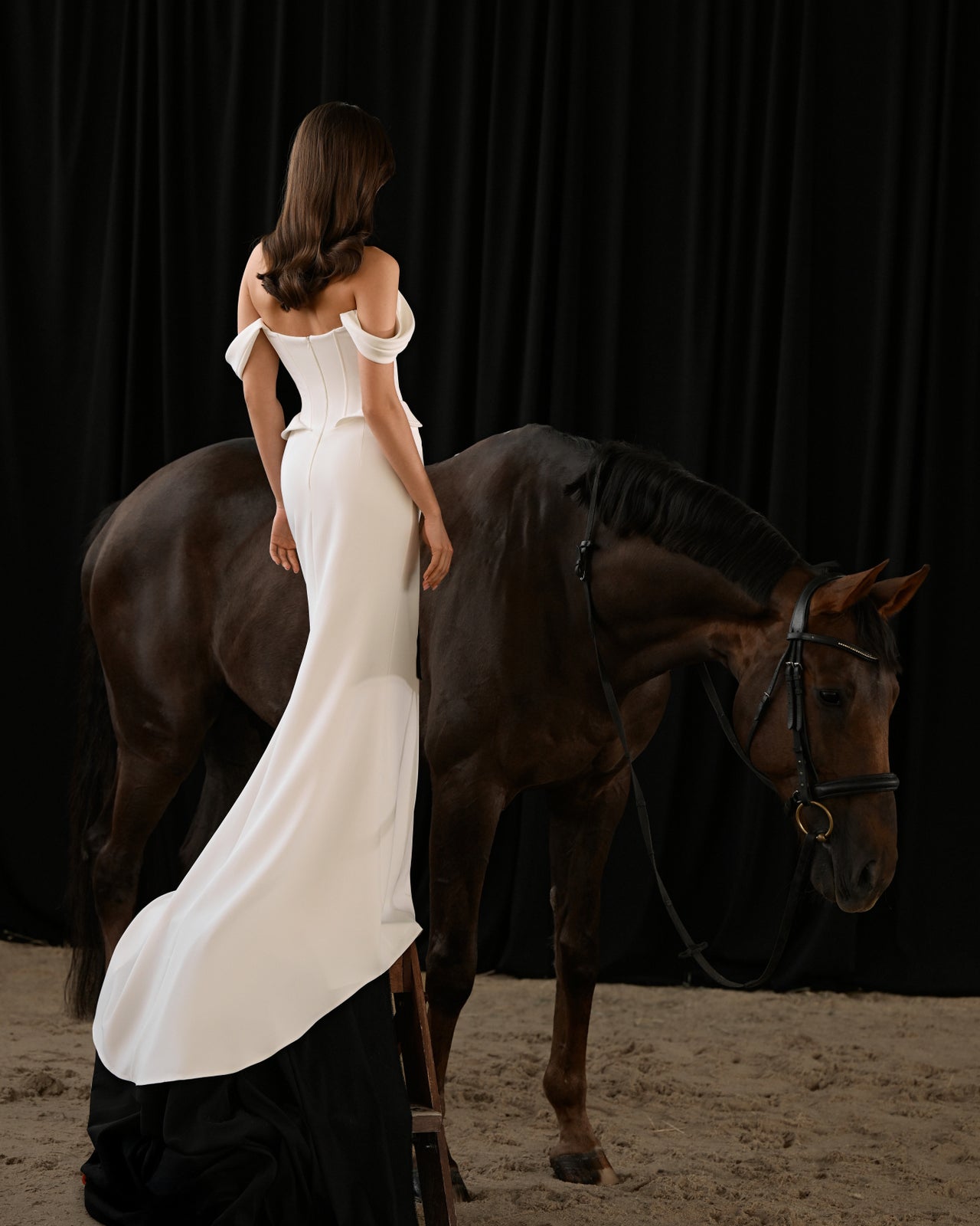 KREIZI Sculpted Corset Gown with Contrast Ribbon