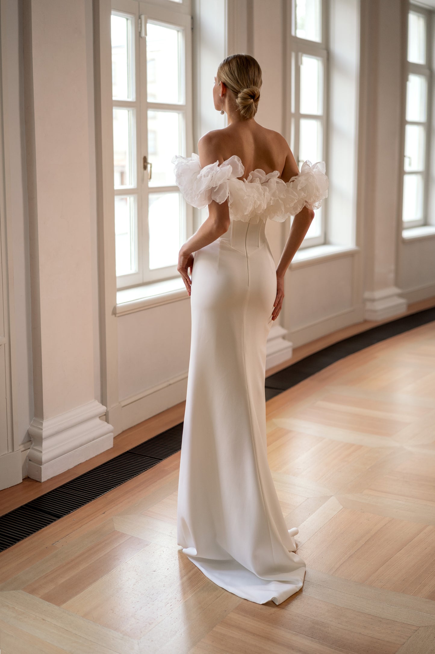 AdelMermaid Off-Shoulder Corset Bridal Gown – FIORE AdelMermaid Off-Shoulder Corset Bridal Gown – FIORE