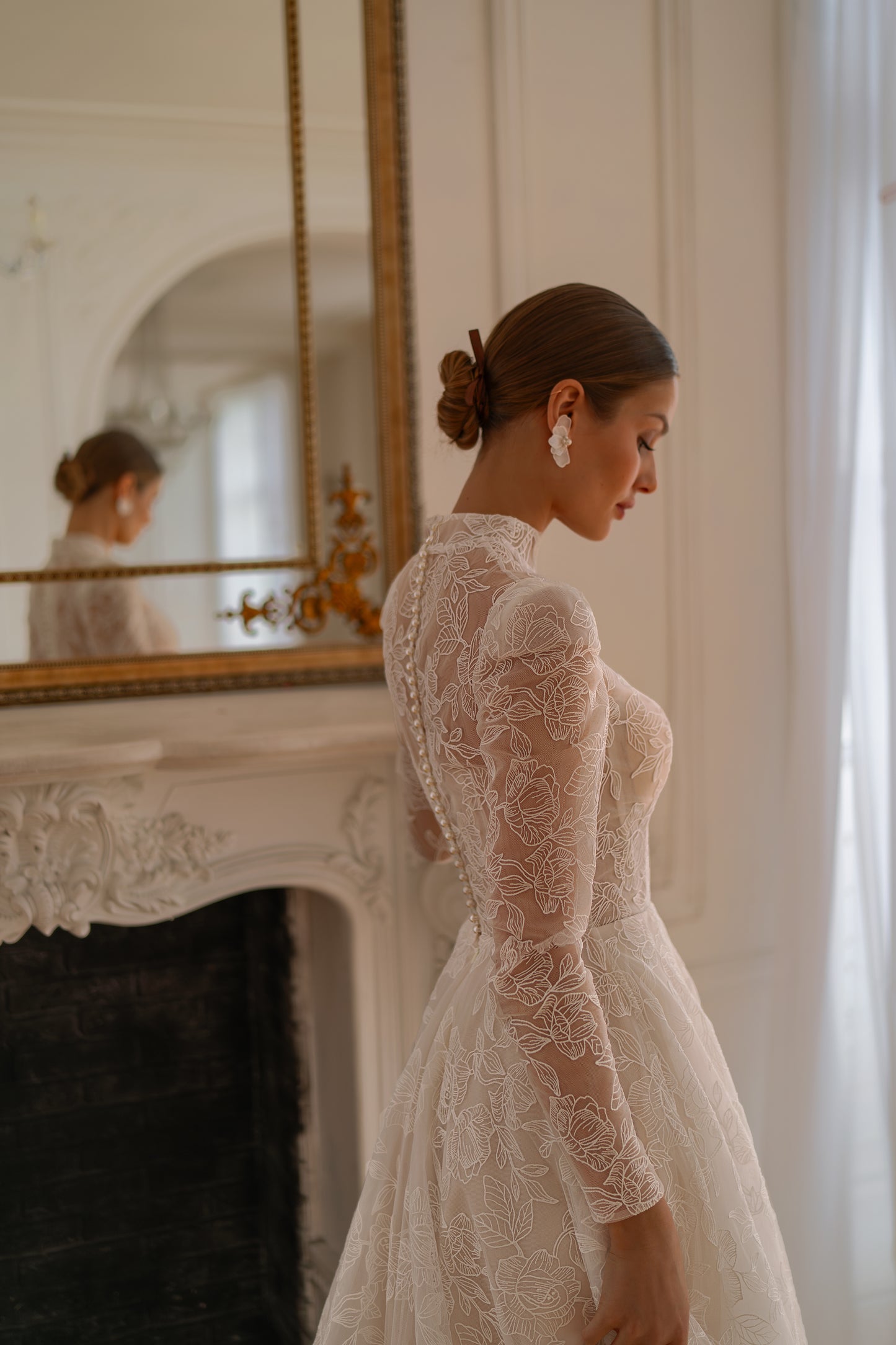 LEONA Moderna satīna kāzu kleita