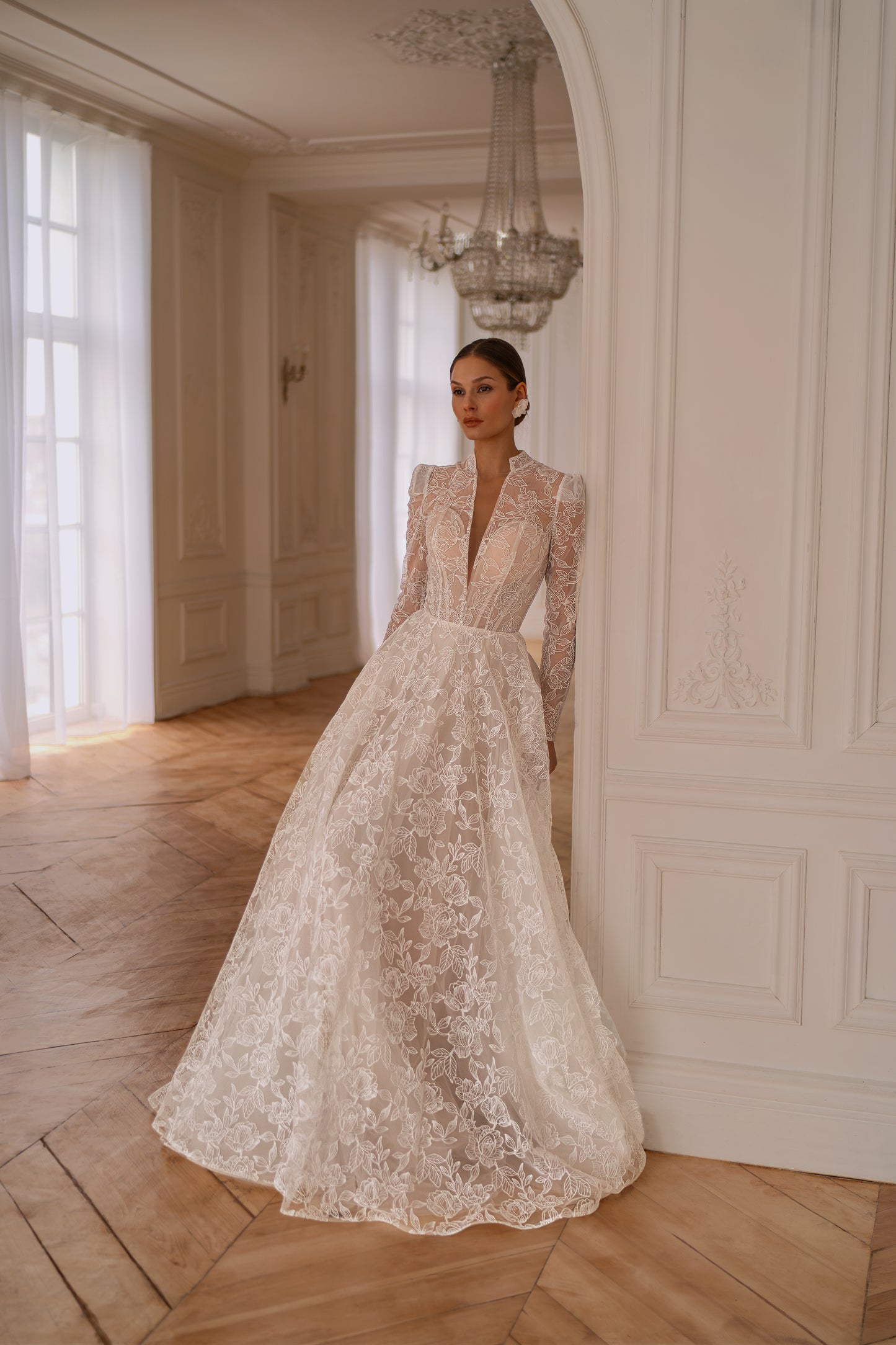 LEONA Moderna satīna kāzu kleita