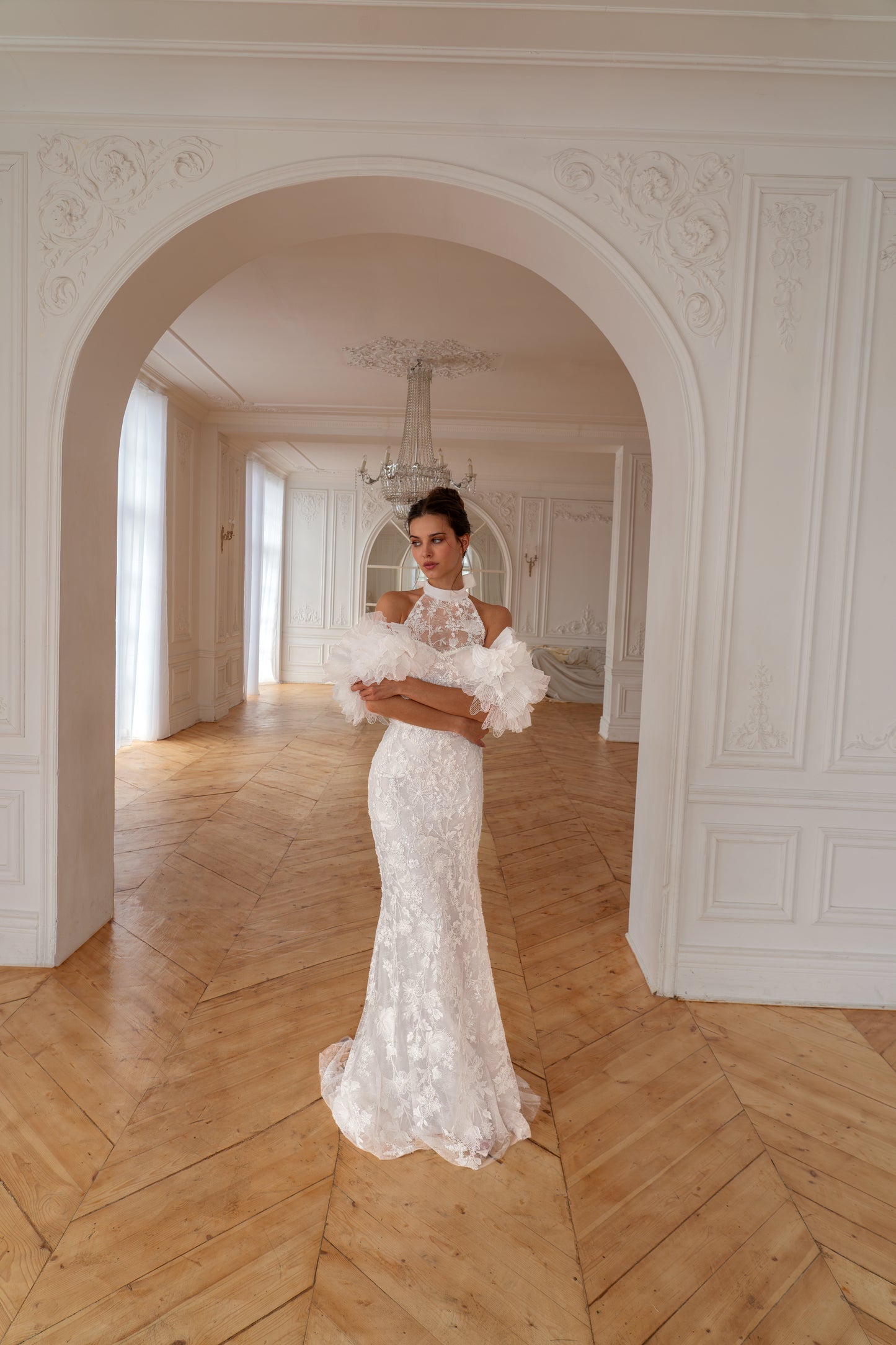 LEONA Moderna satīna kāzu kleita