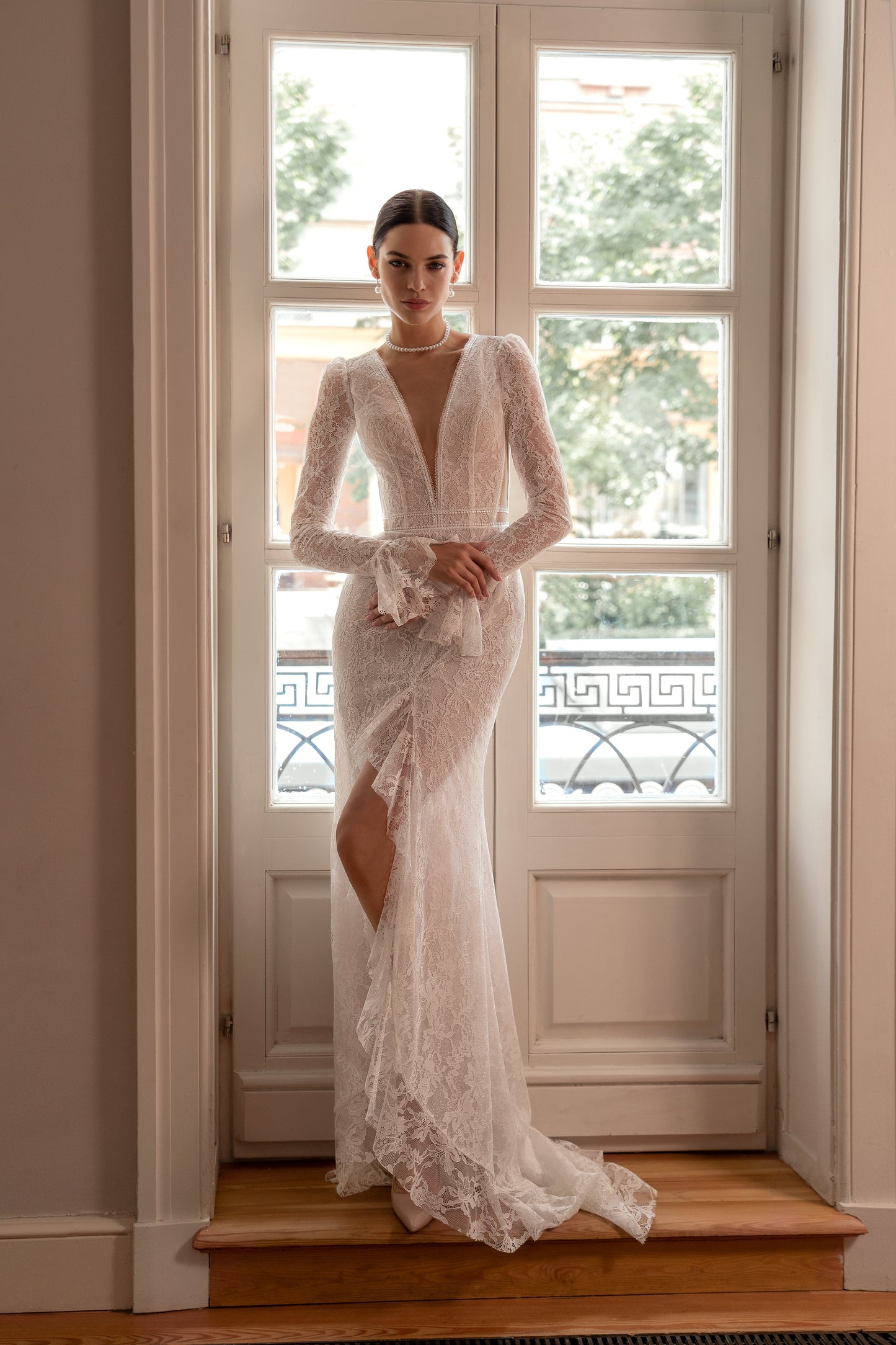 LAMBI- Modern Wedding Dress