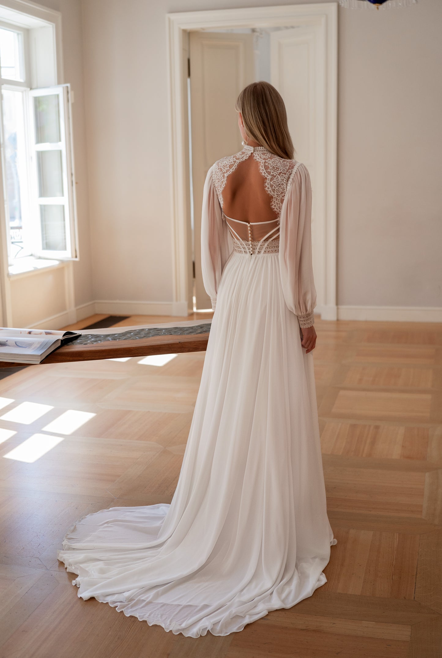 LIVIAN- Chiffon Wedding Dress