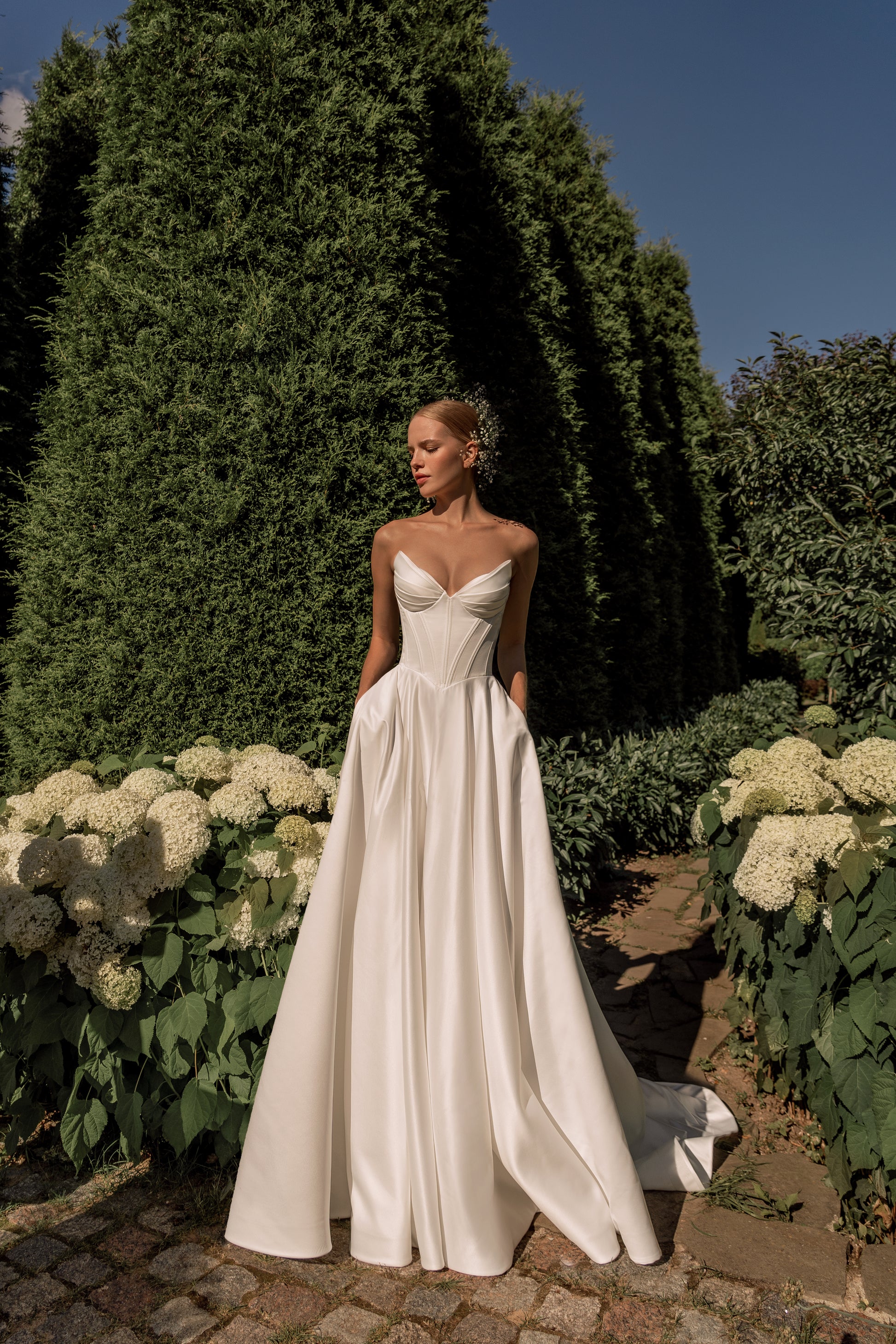 SANLAR Satin wedding dress – FIORE SANLAR Satin wedding dress – FIORE