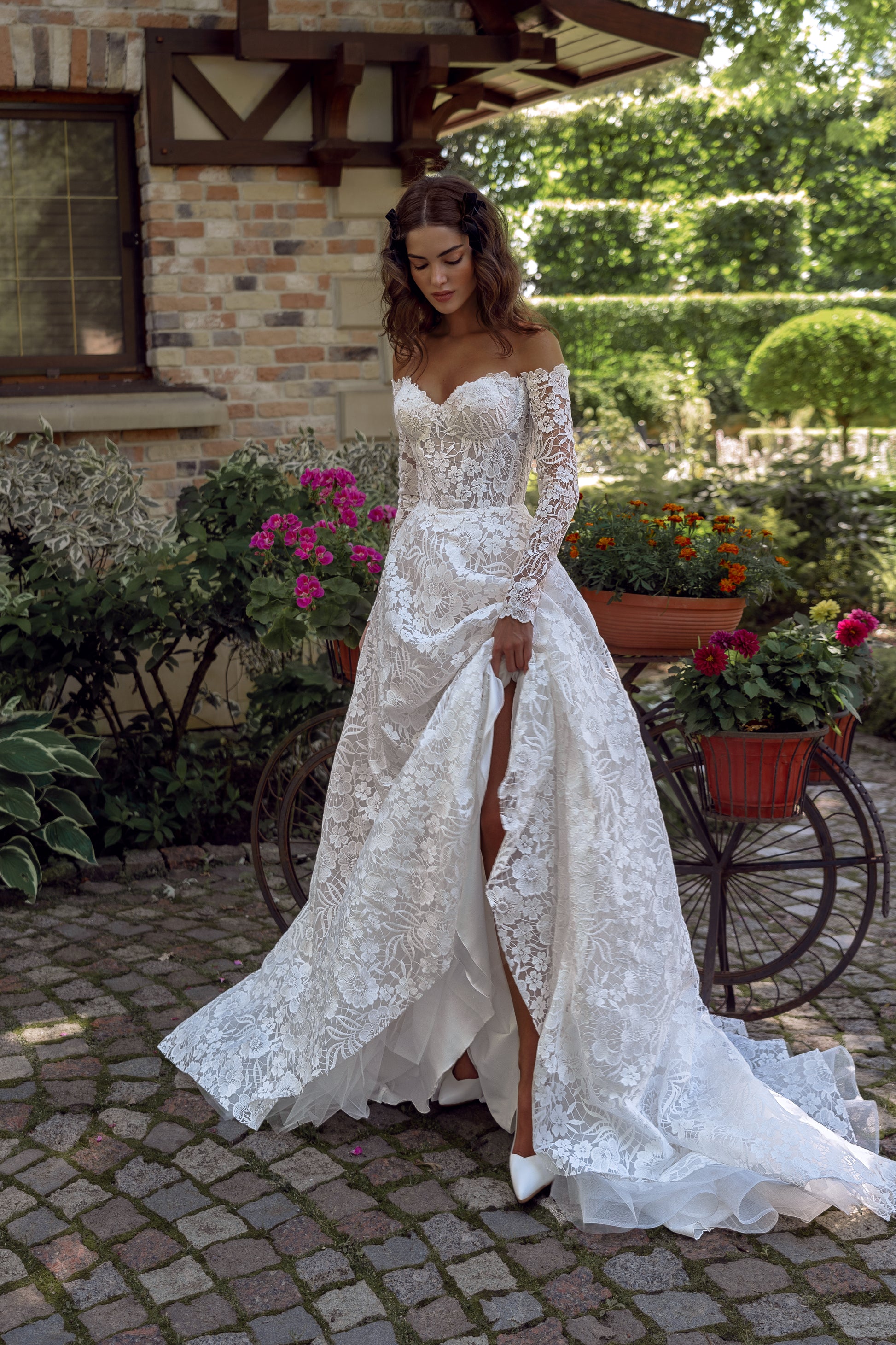 SIMFONIA Lace Wedding Dress with Corset Top XL / A-line